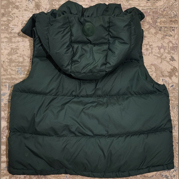 Lululemon Women's Green Puffer Vest Size 10 Exc Condition - Picture 4 of 4